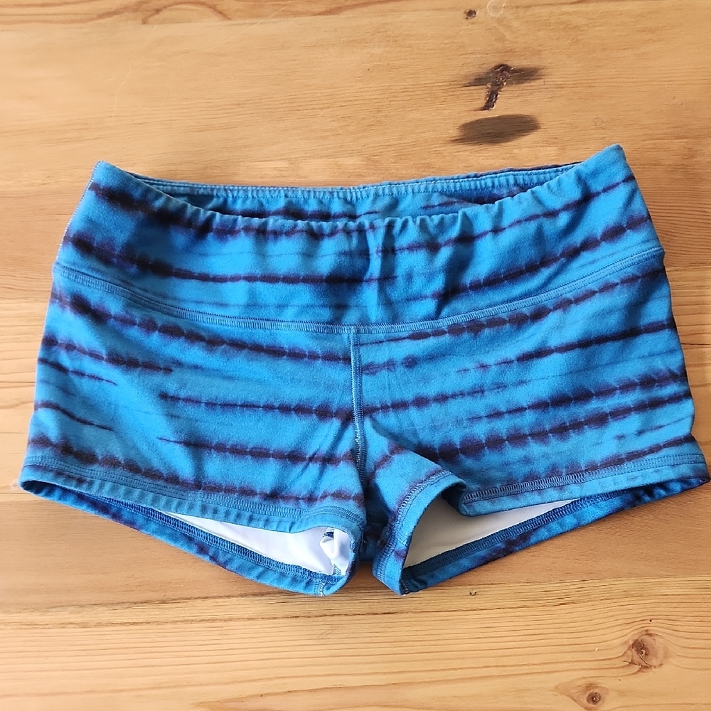 Fleo Shorts